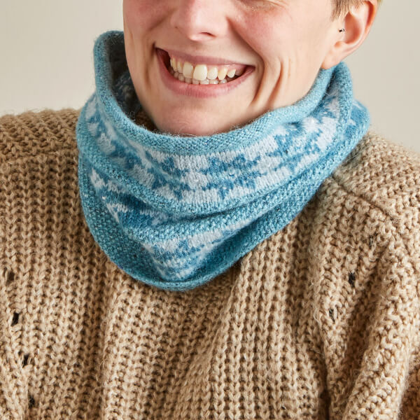 Snowflake Neck Cosy Knitting Kit