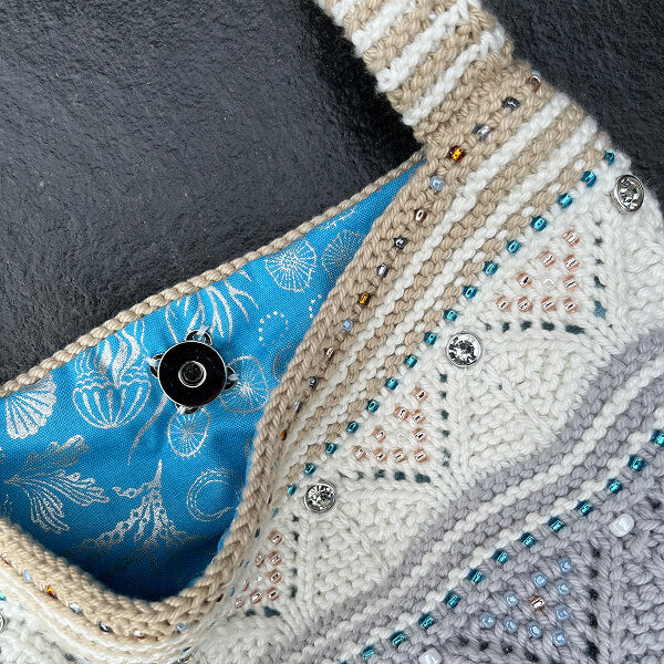 Stroll Along The Seashore Bag Knitting Kit