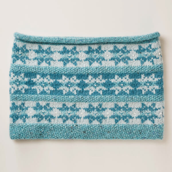 Snowflake Neck Cosy Knitting Kit