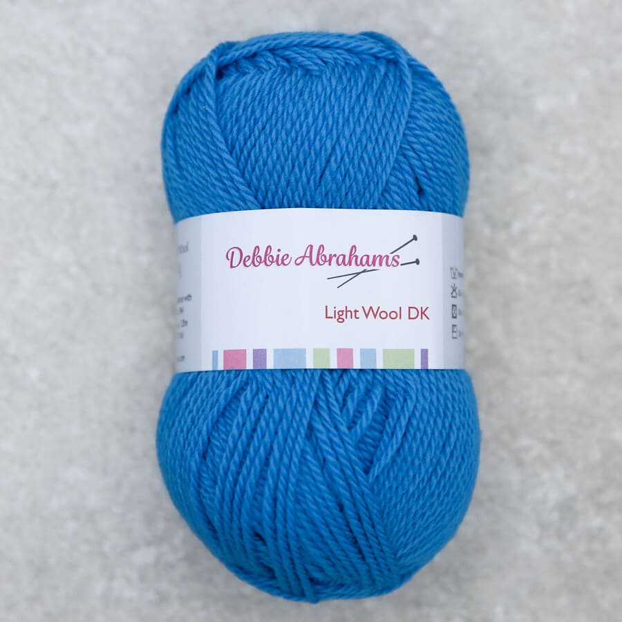 Peacock shade 054 - Light Wool DK Yarn (50g)
