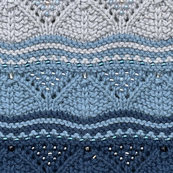Stroll Along The Seashore Bag Knitting Kit