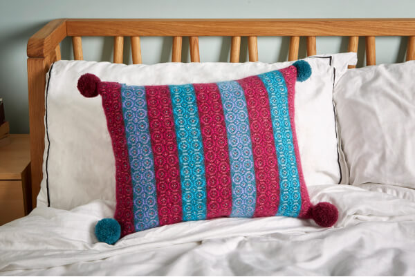 Lavish Cushion Cover Knitting Kit
