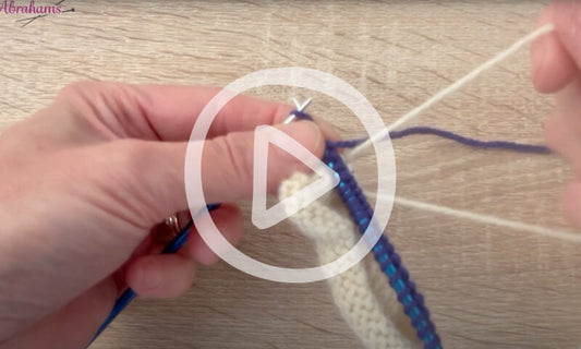 How to carry yarns up the side of the work