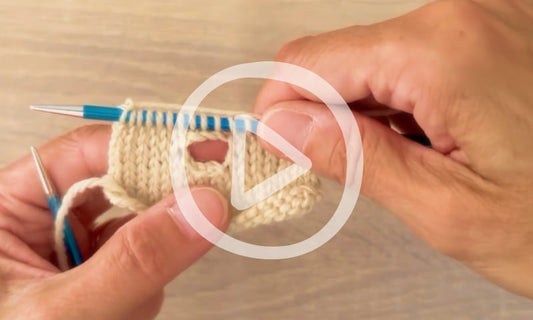 How to knit a neat cast-off stitch buttonhole
