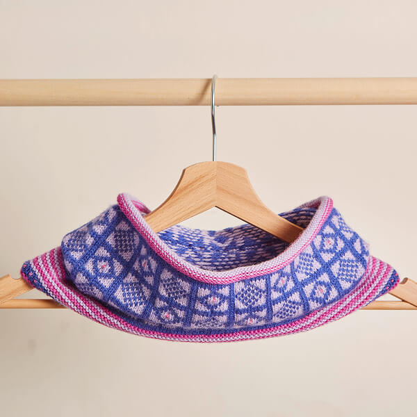 Duke Neck Cosy Knitting Kit