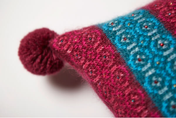 Lavish Cushion Cover Knitting Kit